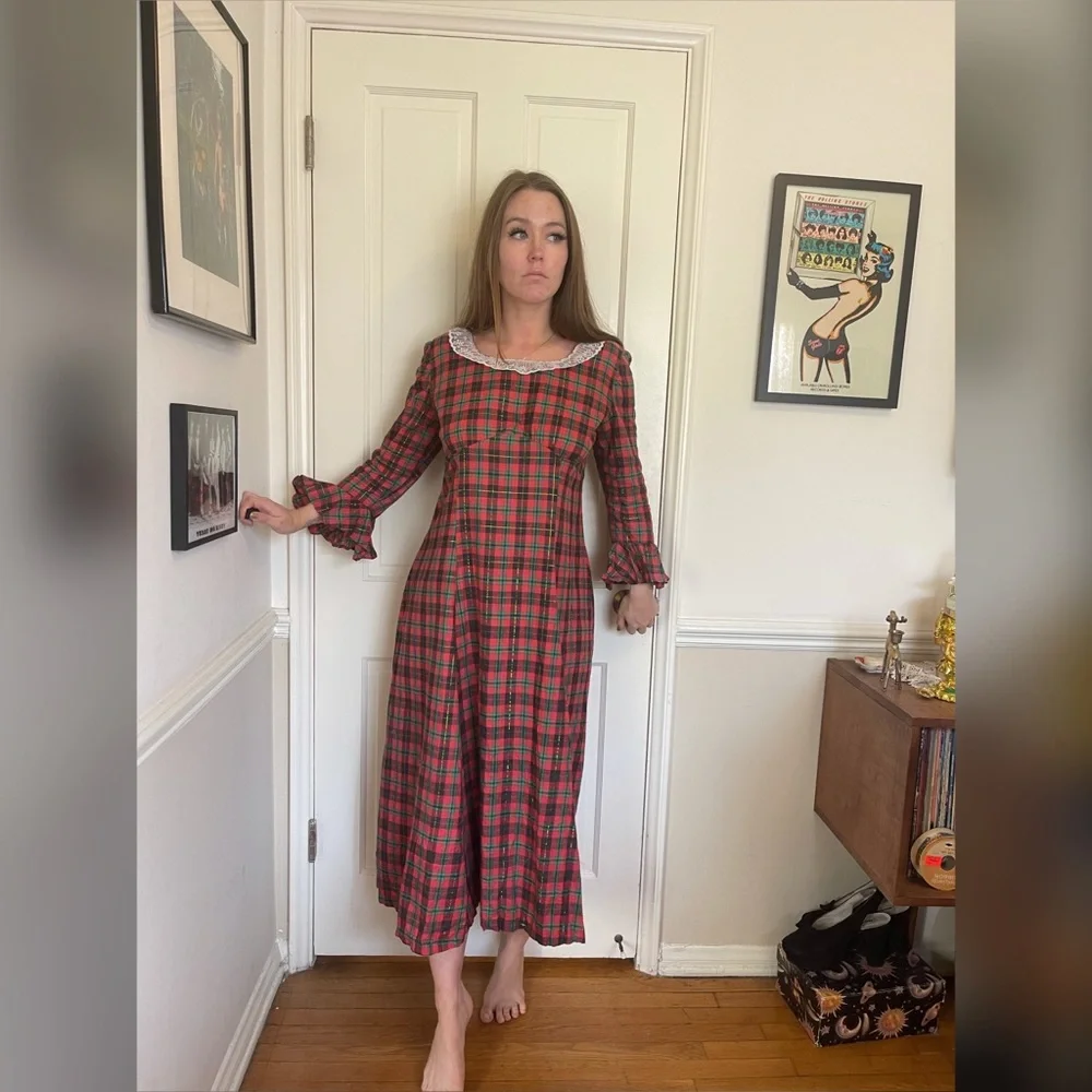 70s Vintage Volup Plus Size Plaid Prairie Holiday Dress - Picture 3 of 10